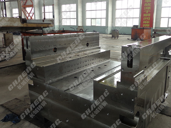 2件70噸軋輥箱已加工完成，鑄鋼件加工廠近日已成功發貨